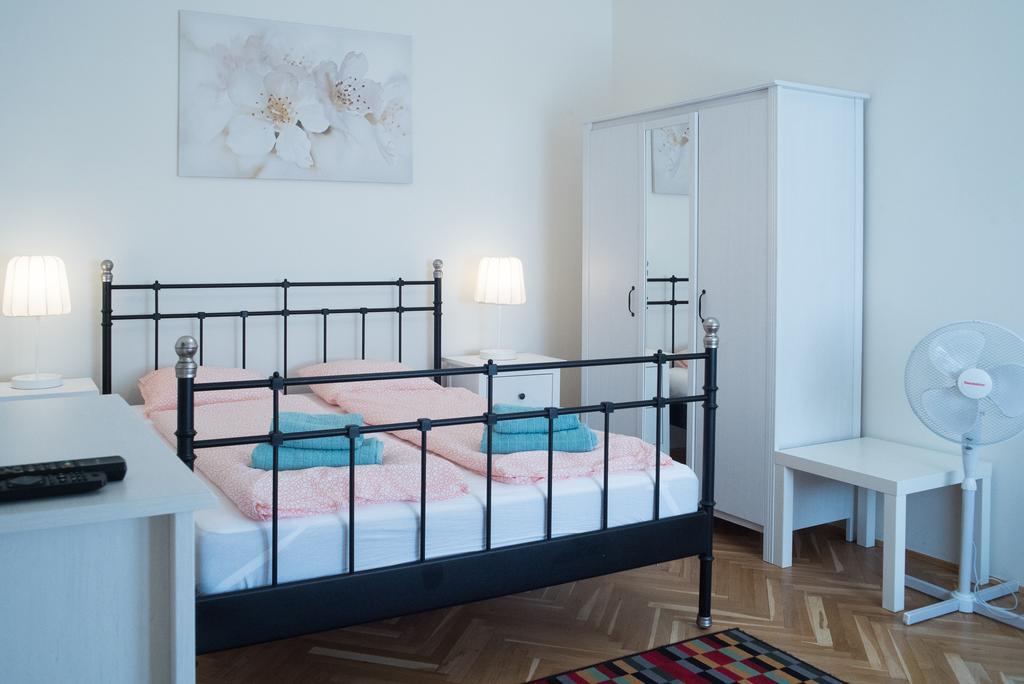 Friendly Home In The Center Budapest Esterno foto