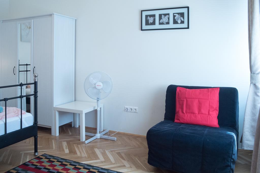 Friendly Home In The Center Budapest Esterno foto